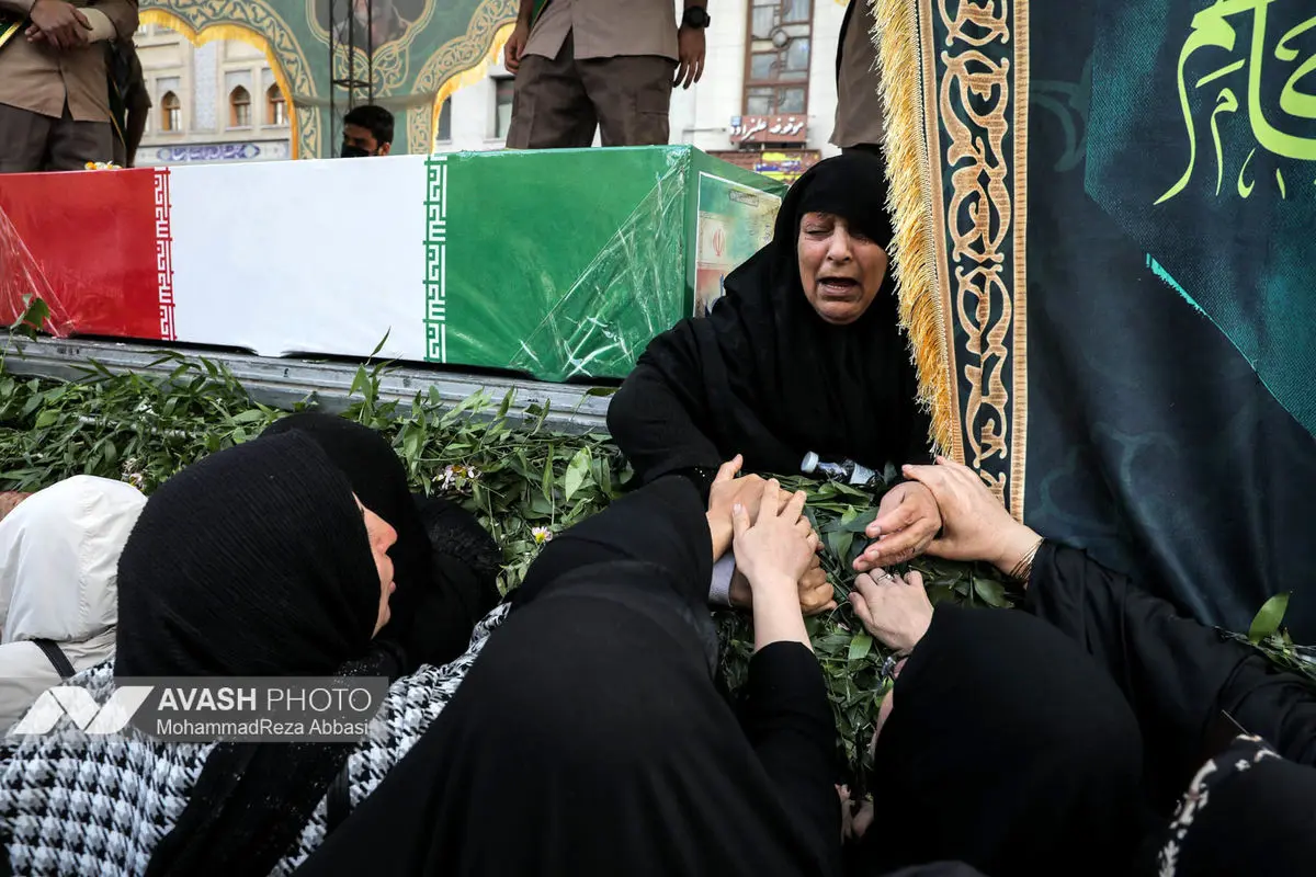 مراسم تشییع پیکر شهدای جنایات اخیر صهیونی - آمریکایی _۱