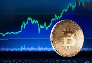 آخرین وضعیت بازار رمزارزهای جهان؛ ۱۳۵ هزار دلاری شدن بیت کوین