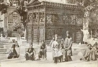 عکس/ نماهایی خاص و دیدنی از مقبره حافظ در شیراز دوران قاجاریه