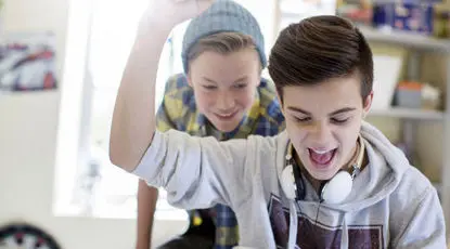 وقتی پدر و مادر رمز موفقیت نوجوانان می‌شوند