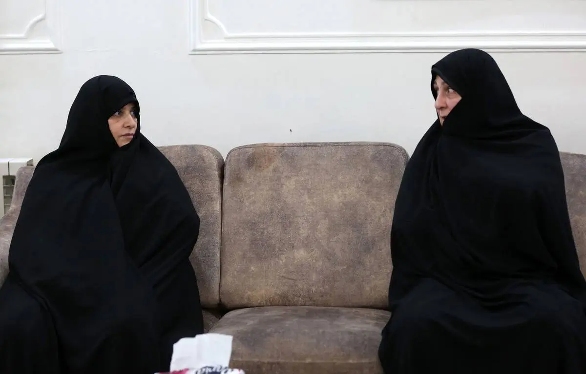 حضور جمیله علم الهدی در محل سقوط بالگرد شهید رئیسی