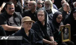مراسم شام غریبان اکبر عبدی در منزلش