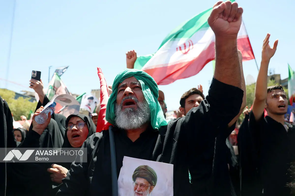 مراسم تشییع پیکر مطهر رهبر شهید انقلاب - مشهد
