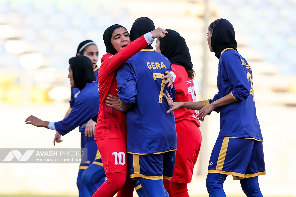 لیگ برتر فوتبال زنان - پرسپولیس و خاتون بم