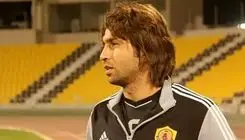 عکس العمل عقیلی به شعار هواداران سپاهان علیه حسین حسینی