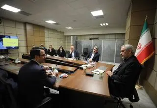 قدردانی وزیر امور اقتصادی و دارایی از تلاش‌های مجموعه بازار سرمایه در دوران جنگ