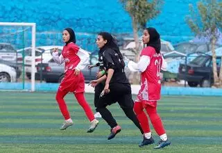 درویش تسلیم بانوان شد
