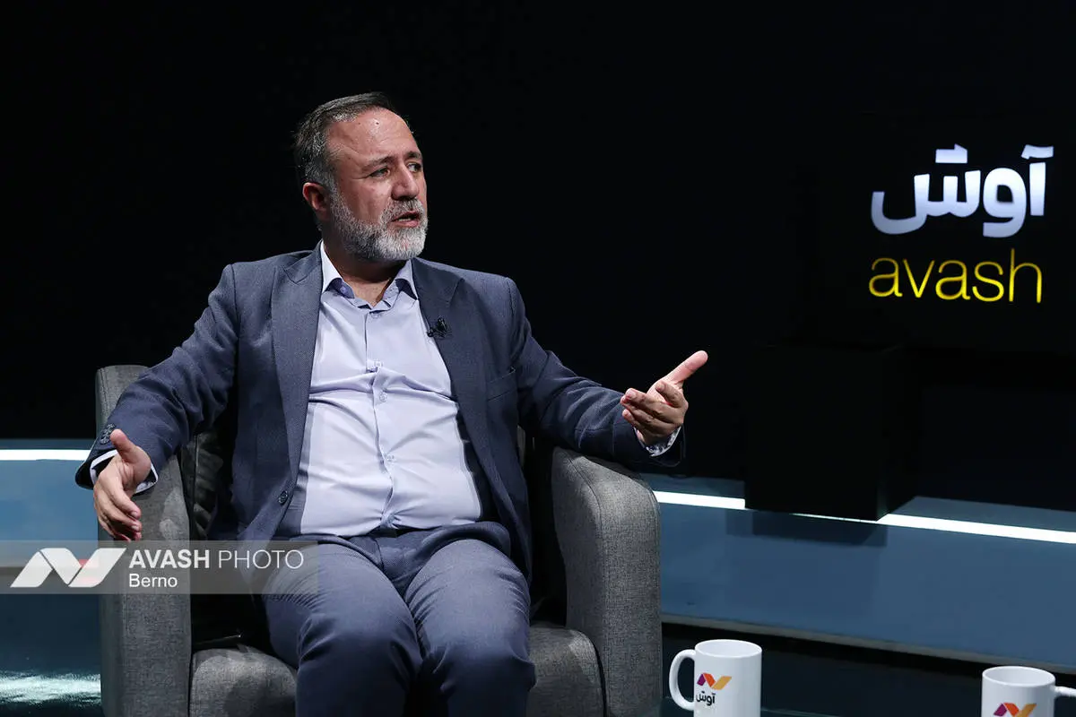 پزشکیان شورای عالی فضای مجازی را منحل کند/ با وجود قانون انتخابات تناسبی با پدیده نوظهور احزاب اجاره‌ای مواجه می‌شویم  