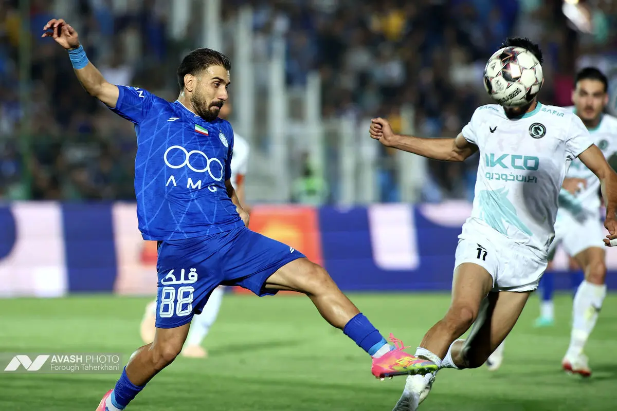 لیگ برتر فوتبال - استقلال و پیکان