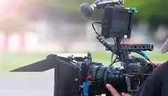 سینماگران مشغول کارند