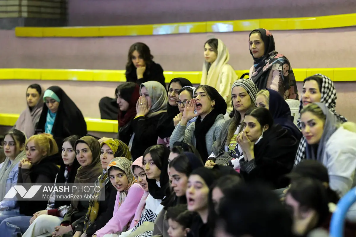 دیدار تیم های والیبال پیکان تهران و رازین پلیمر