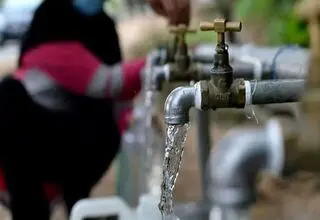 آب نیست 
