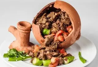 طرز تهیه  کوزه‌کباب؛ جادوی طعم در ظرفی سفالی
