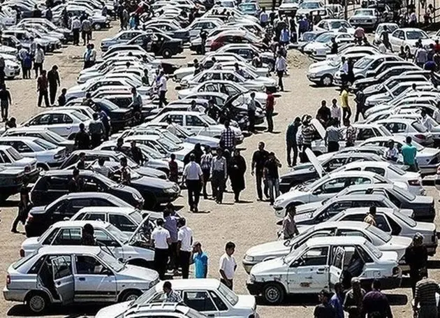 شکست گسل خودرو؛ از دررفتن فنر قیمت‌ها در سال ۱۴۰۴ تا تهدید رکود جنگی در سال ۱۴۰۵