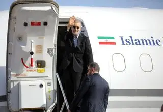 لاریجانی عازم قطر شد 