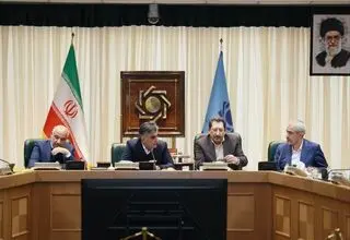 برگزاری نشست تیم اقتصادی دولت با موضوع سیاست‌های ارزی، تجاری و معیشتی مردم 
