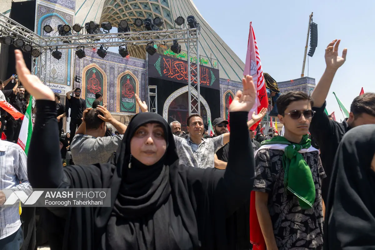 مراسم تشییع پیکر مطهر رهبر شهید انقلاب در تهران - ۴