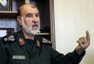 سردار اسدی: حضور ناوهواپیمابر در منطقه تبلیغاتی است
