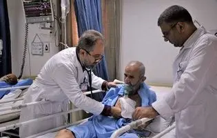 توازن سخت میان معیشت پزشکان و جیب بیمار و نسخه‌های کوچک درمان