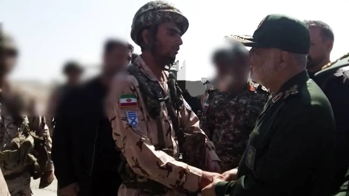 فرمانده کل سپاه پاسداران از یگانهای دریایی تنگه هرمز و جزایر خلیج فارس بازدید کرد