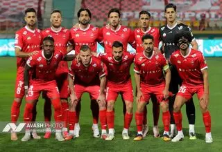 عزیزیان: کریم باقری و پیروانی باید یقه خاطیان را بگیرند/ با یک باخت عذر وحید هاشمیان را خواستند!