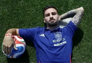 فوتبالیست‌ها کیف نمی‌کنند، آواز دهل از دور خوش است