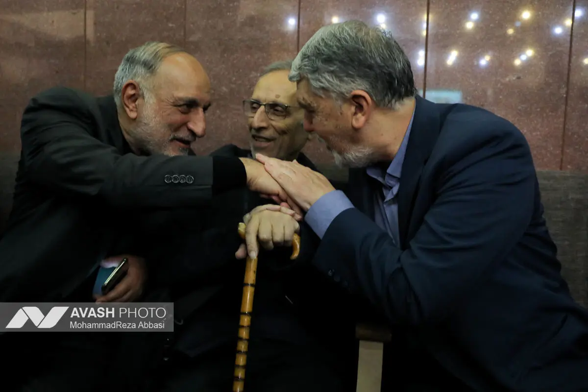 مراسم ترحیم اشرف بروجردی