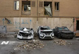 ۱۹۷۵۵ واحد مسکونی و ۴۵۱۱ واحد تجاری در حملات دشمن آسیب دیده است