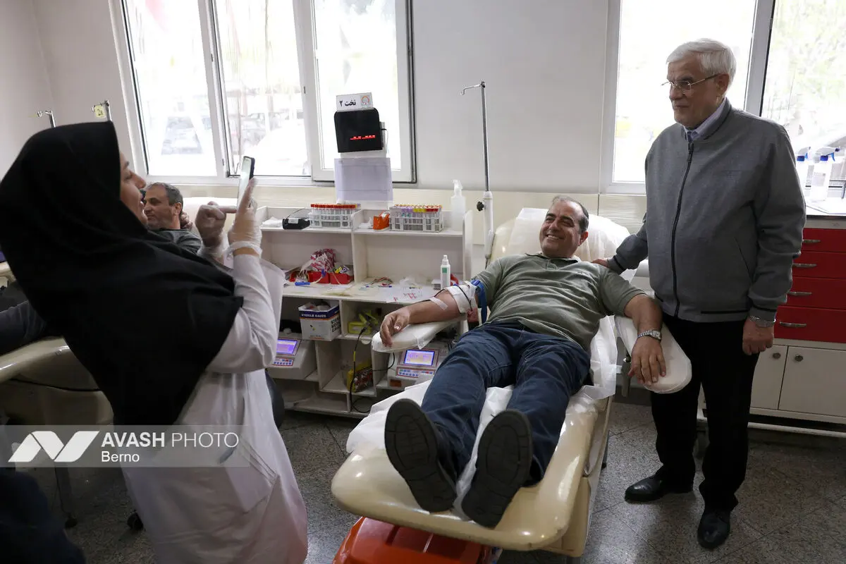 بازدید معاون اول رییس جمهور از سازمان انتقال خون