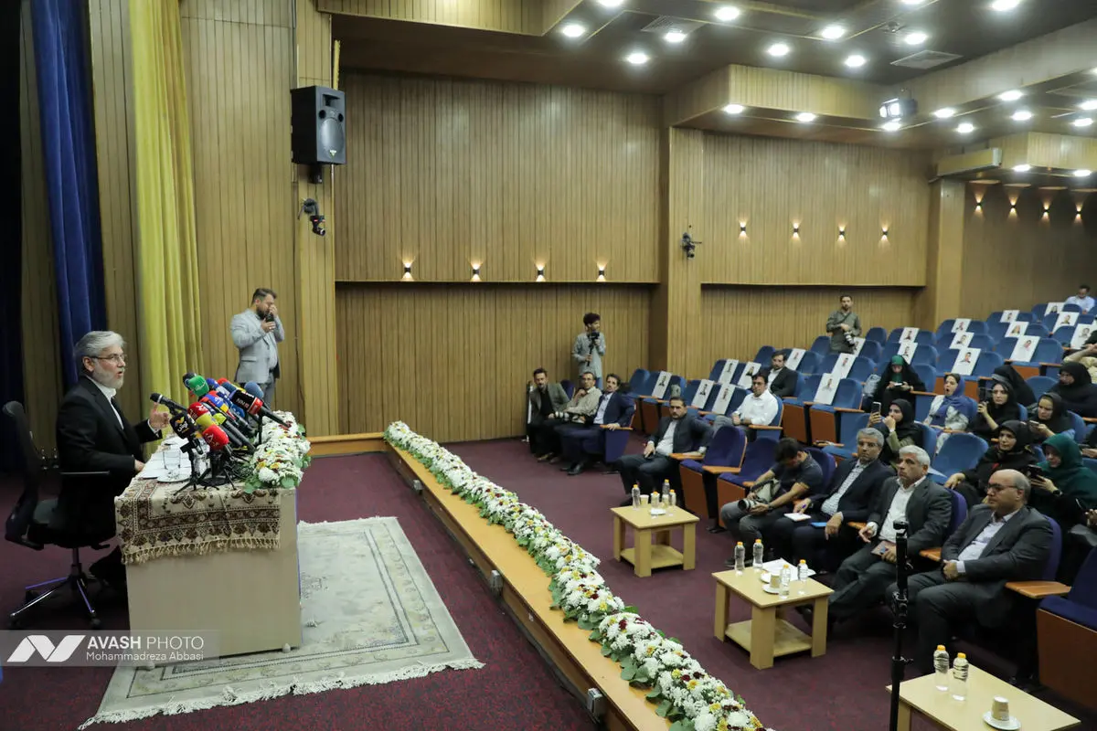 نشست خبری وزیر علوم، تحقیقات و فناوری