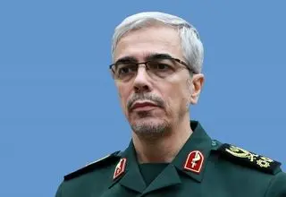 سرلشکر باقری: انسداد مرزهای شرقی از اولویت‌های مهم نیروهای مسلح است 