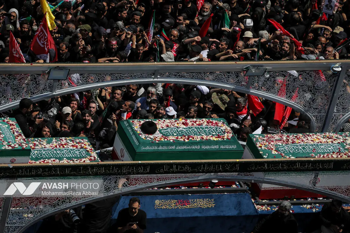 مراسم تشییع پیکر مطهر رهبر شهید انقلاب در تهران -