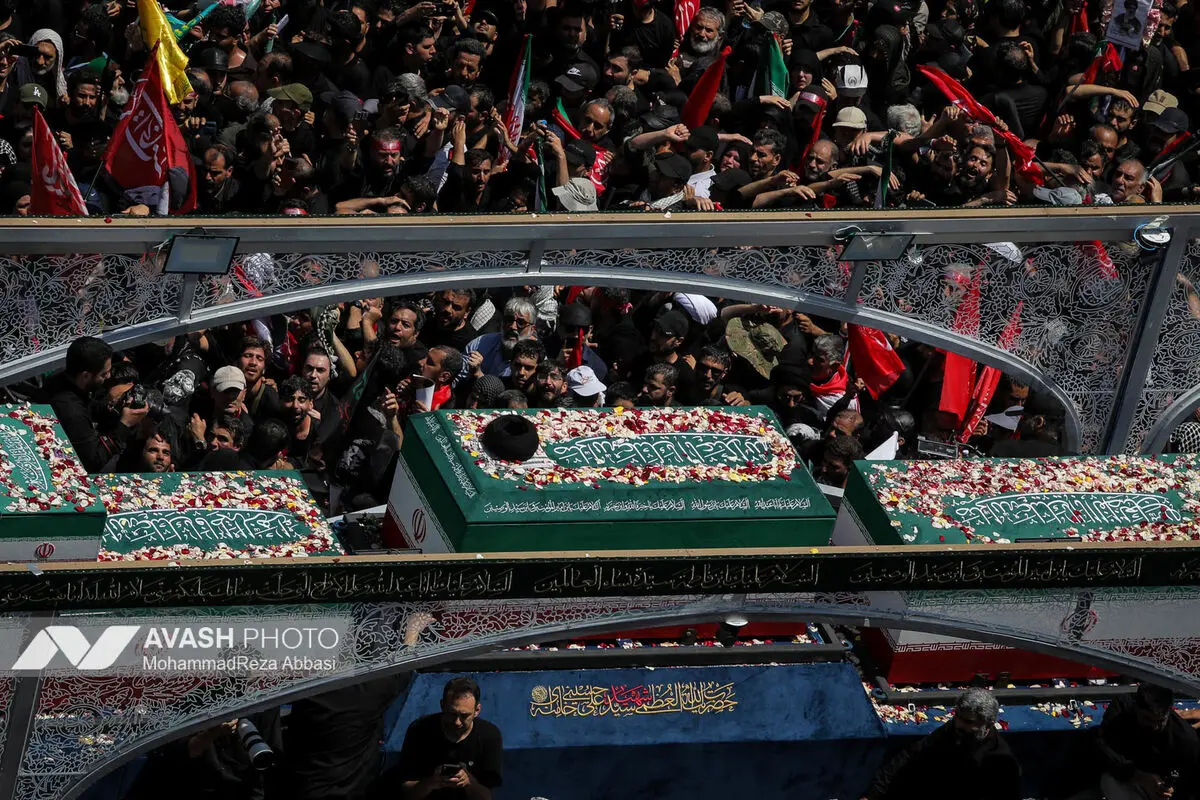 مراسم تشییع پیکر مطهر رهبر شهید انقلاب در تهران -