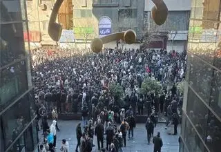 چرا اعتراض اقتصادی به آشوب کشیده شد؟