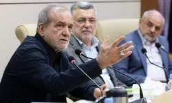 مسعود پزشکیان به وزارت بهداشت رفت 