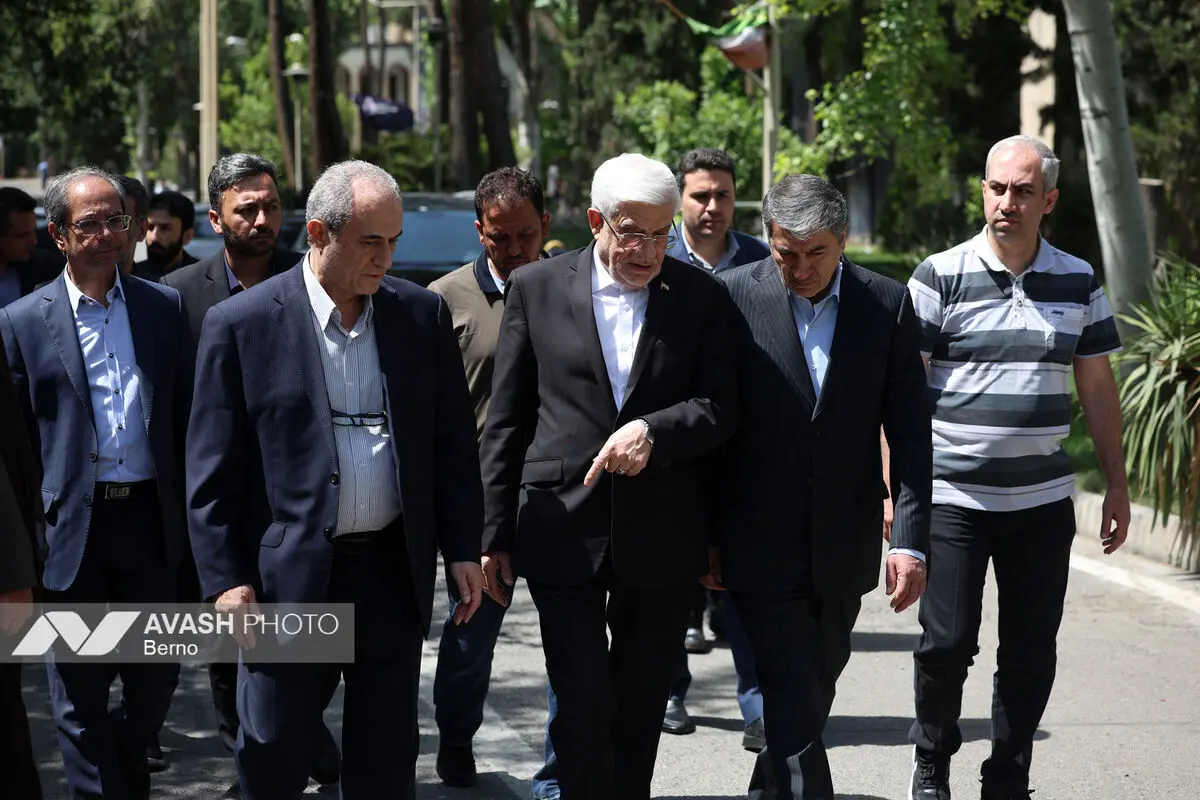 بازدید معاون اول رییس جمهور از دانشگاه علم و صنعت