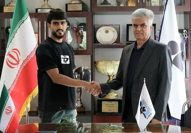 بازیکن مد نظر استقلال لژیونر شد