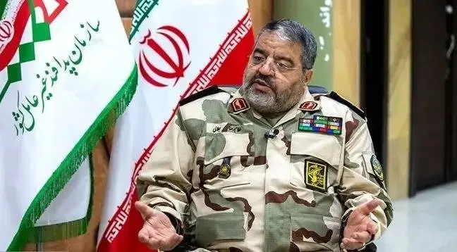 شهید حاجیزاده پایهگذار شهرهای امن موشکی شد