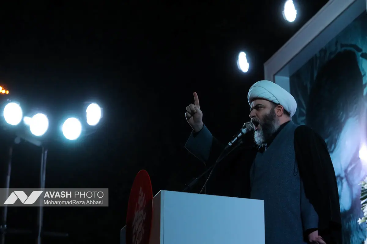 هفتمین شب تجمع مردم تهران در سوگ رهبر شهید