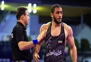 شکست آذرپیرا مقابل آرش یوشیدا در فینال قهرمانی آسیا
