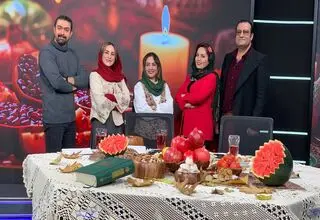 دورهمی یلدایی آوش با حضور 4 صداپیشه پر سر و صدا