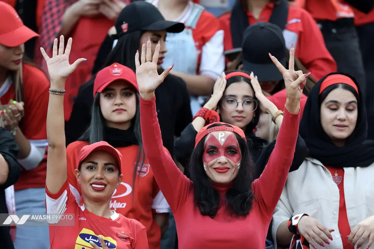 چادرملو و پرسپولیس