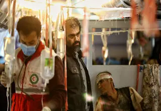 احمد نیم‌ بها شد