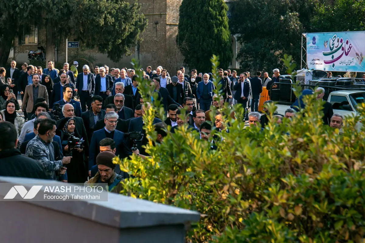 افتتاحیه سیزدهمین نمایشگاه تجهیزات و مواد آزمایشگاهی ایران ساخت