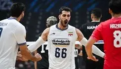 جلسه فوری پیاتزا با بازیکنان در هتل