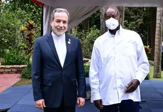 عراقچی خطاب به رئیس جمهور اوگاندا: بابت موضع‌گیری علیه اسرائیل متشکریم