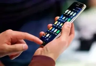 شما هم توهم لرزش و زنگ تلفن همراه دارید؟/ایین مطلب را بخوانید