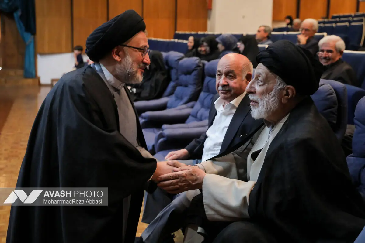 ابوالقاسم قاسم‌زاده، روزنامه‌نگار برجسته، مدیر فرهنگی