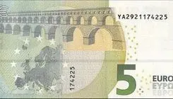 در سال آینده از هر گردشگر خارجی ۵ یورو عوارض اخذ خواهد شد