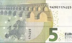 در سال آینده از هر گردشگر خارجی ۵ یورو عوارض اخذ خواهد شد